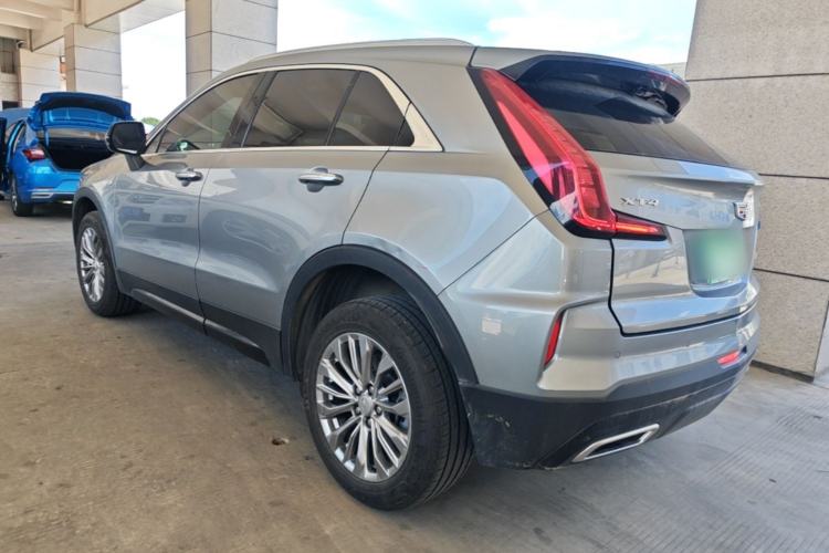 Used Cadillac XT4 2024 28T Two-Wheel-Drive Luxury Version Exterior 2