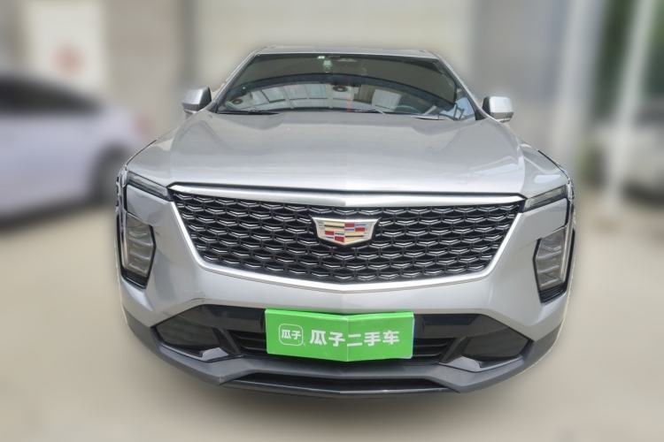 Used Cadillac XT4 2024 28T Two-Wheel-Drive Luxury Version Front