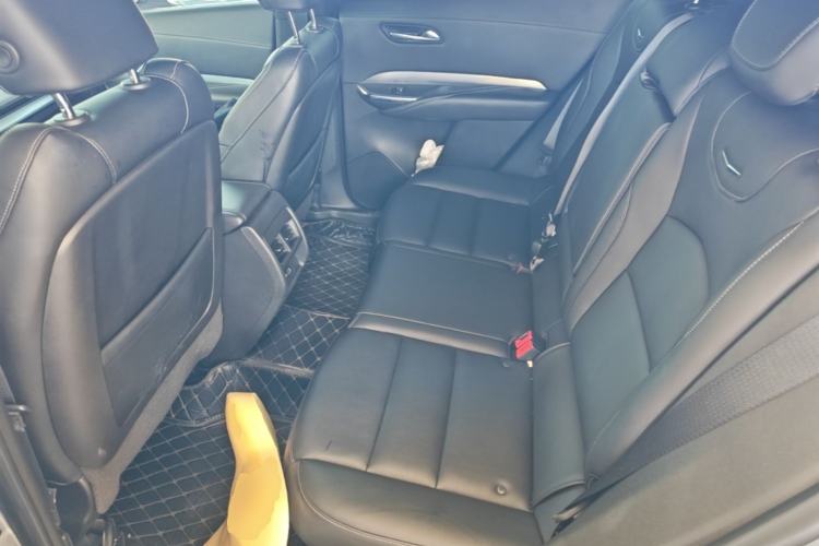Used Cadillac XT4 2024 28T Two-Wheel-Drive Luxury Version Left Rear Seat