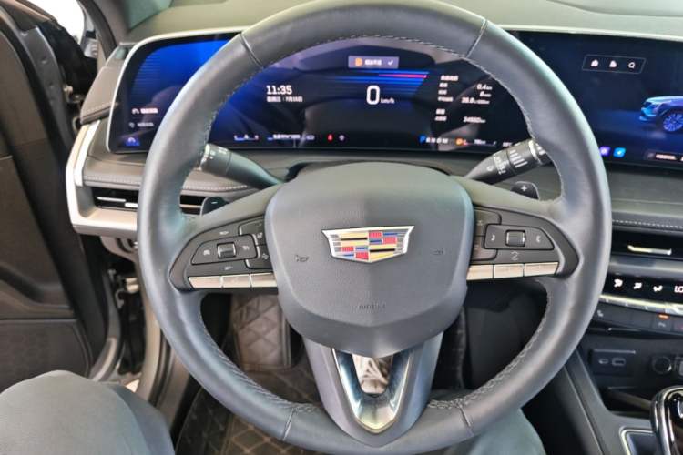Used Cadillac XT4 2024 28T Two-Wheel-Drive Luxury Version Steering Wheel