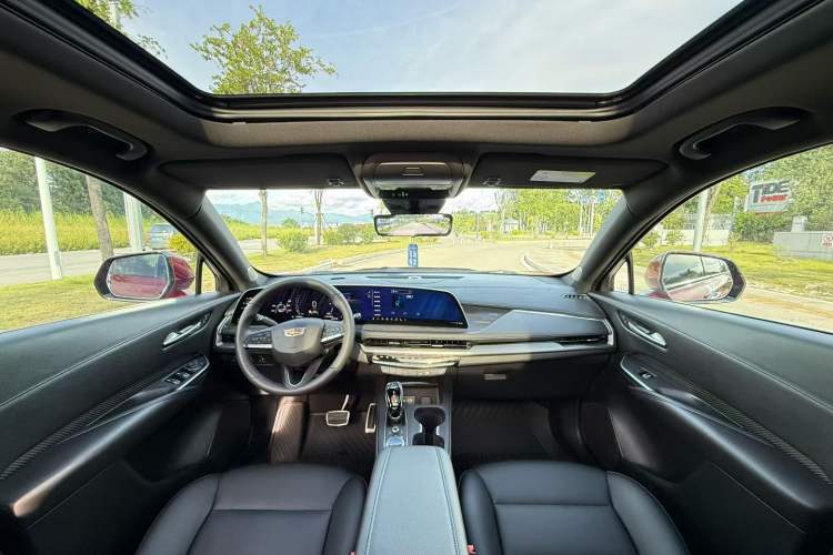 Used Cadillac XT4 2024 28T Four-Wheel Drive Luxury Version Audio And AC Panel