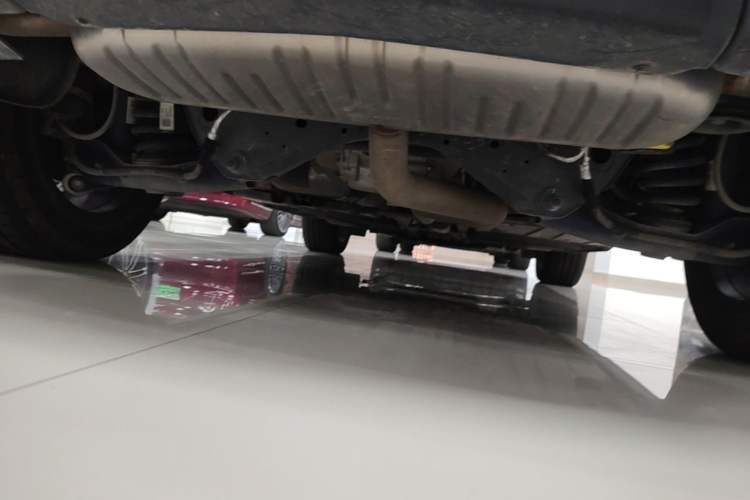 Used Cadillac XT4 2024 28T Four-Wheel Drive Luxury Version Chassis Rear