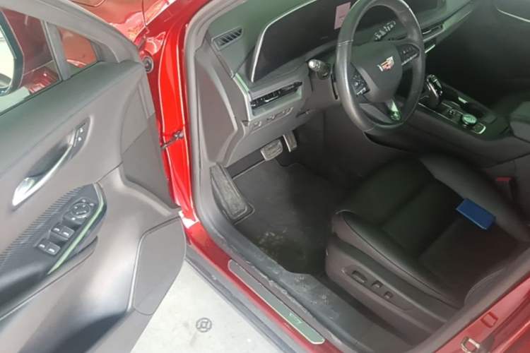 Used Cadillac XT4 2024 28T Four-Wheel Drive Luxury Version Driver Seat