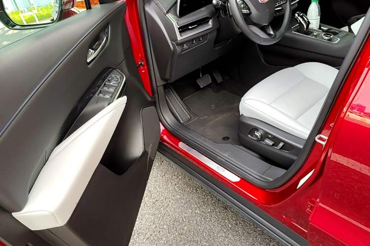 Used Cadillac XT4 2024 28T Two-Wheel-Drive Luxury Version Driver Seat