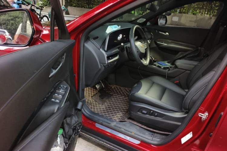Used Cadillac XT4 2024 28T Four-Wheel Drive Luxury Version Driver Seat