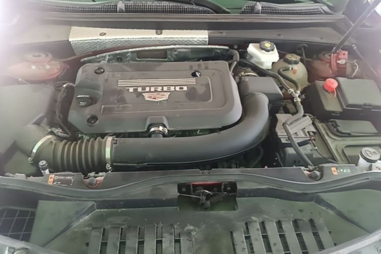 Used Cadillac XT4 2024 28T Four-Wheel Drive Luxury Version Engine Bay