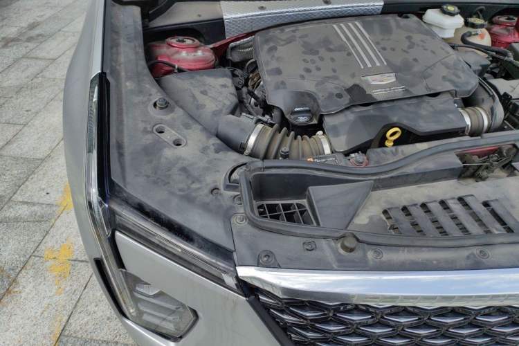 Used Cadillac XT4 2024 25T Two-Wheel Drive Fashion Edition Engine Bay Right