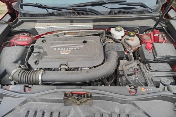 Used Cadillac XT4 2024 28T Four-Wheel Drive Luxury Version Engine Bay