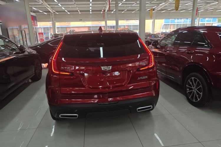 Used Cadillac XT4 2024 28T Two-Wheel-Drive Luxury Version Exterior 5