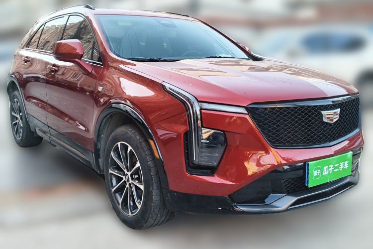 Used Cadillac XT4 2024 28T Four-Wheel Drive Luxury Version Front Right 45 Deg