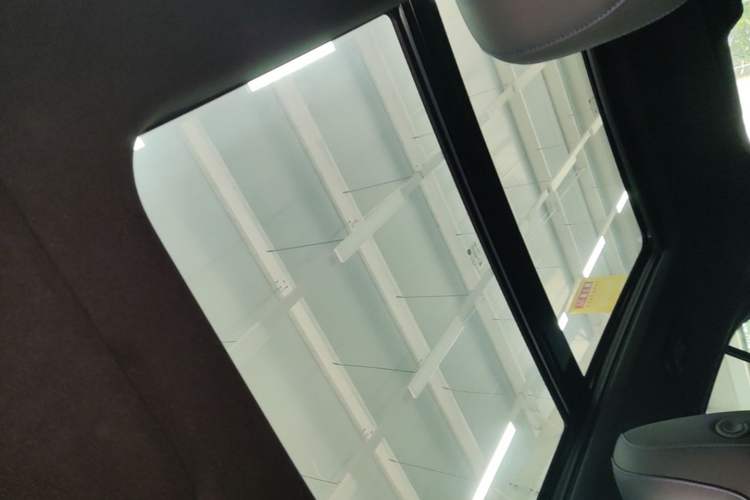 Used Cadillac XT4 2024 28T Four-Wheel Drive Luxury Version Headliner
