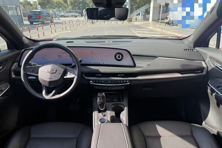 Used Cadillac XT4 2024 28T Two-Wheel-Drive Prestige Version Interior 8