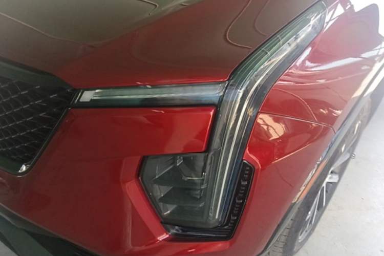 Used Cadillac XT4 2024 28T Four-Wheel Drive Luxury Version Left Front Headlight