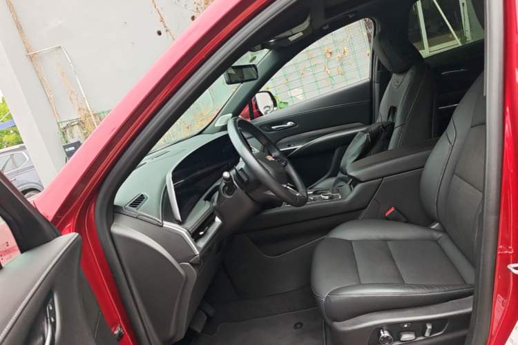 Used Cadillac XT4 2024 28T Two-Wheel-Drive Prestige Version Left Front Seat