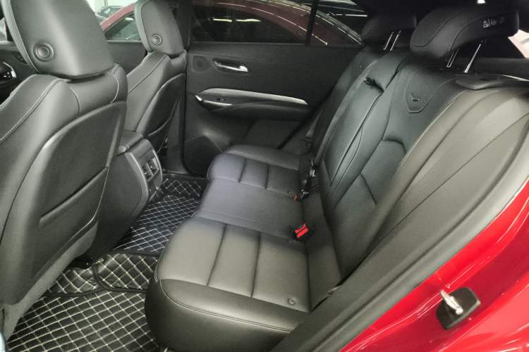 Used Cadillac XT4 2024 28T Two-Wheel-Drive Luxury Version Left Rear Seat