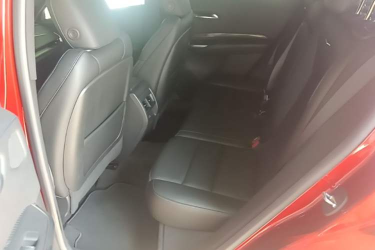 Used Cadillac XT4 2024 28T Four-Wheel Drive Luxury Version Left Rear Seat