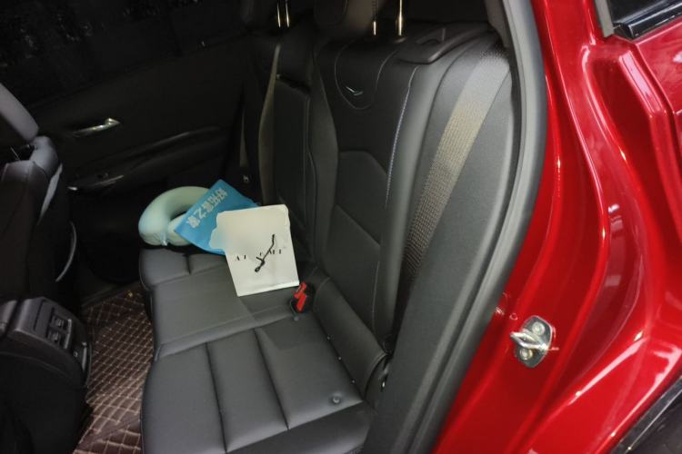 Used Cadillac XT4 2024 28T Four-Wheel Drive Luxury Version Left Rear Seat