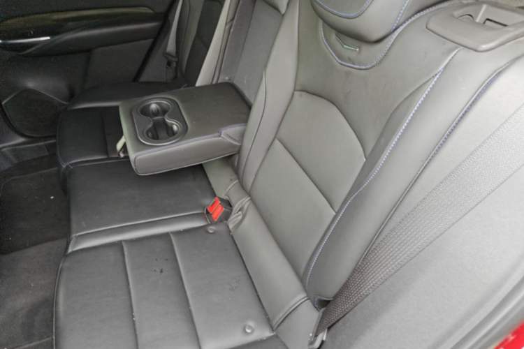 Used Cadillac XT4 2024 28T Four-Wheel Drive Luxury Version Left Rear Seat