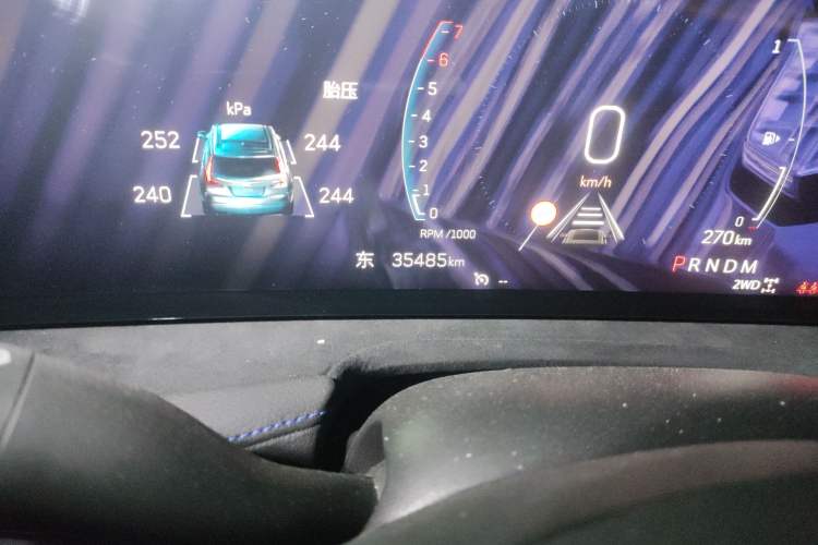 Used Cadillac XT4 2024 28T Four-Wheel Drive Luxury Version Odometer Close Up