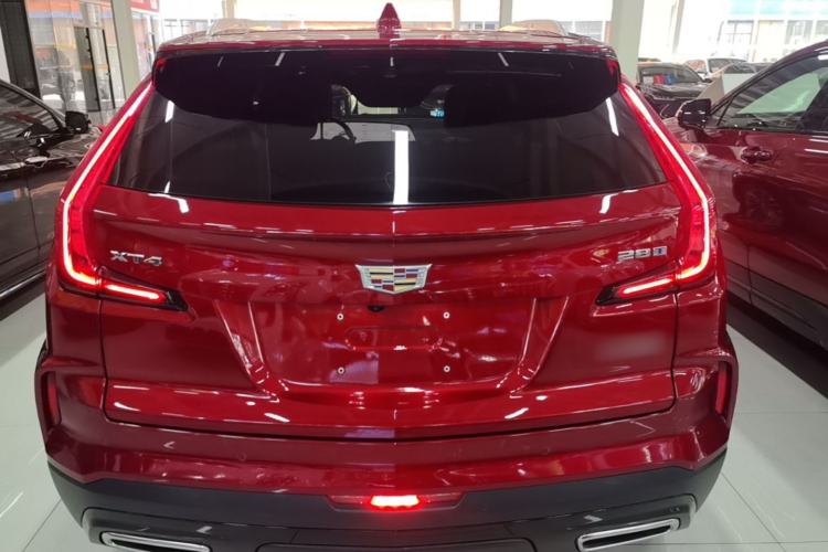 Used Cadillac XT4 2024 28T Two-Wheel-Drive Luxury Version Rear