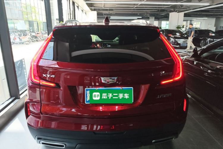 Used Cadillac XT4 2024 28T Two-Wheel-Drive Luxury Version Rear
