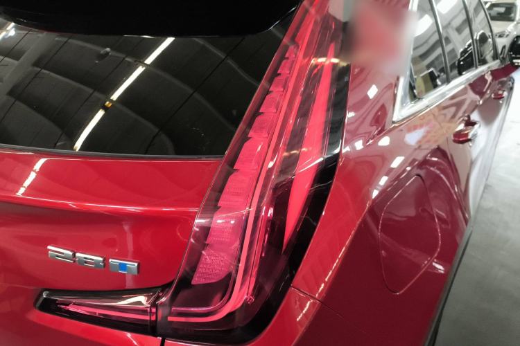 Used Cadillac XT4 2024 28T Two-Wheel-Drive Luxury Version Right Rear Taillight