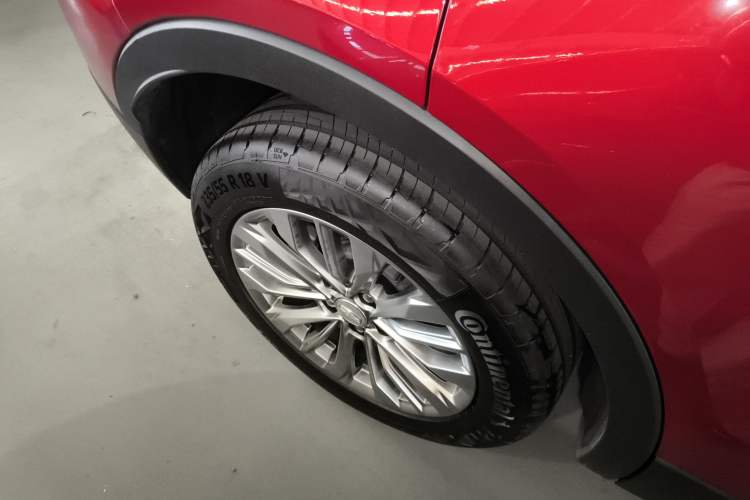 Used Cadillac XT4 2024 28T Two-Wheel-Drive Luxury Version Right Rear Wheel Hub