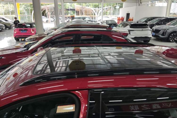 Used Cadillac XT4 2024 28T Four-Wheel Drive Luxury Version Roof