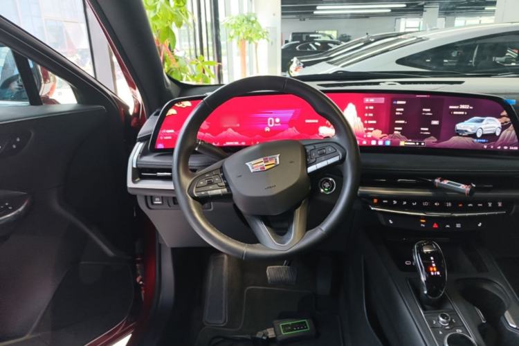 Used Cadillac XT4 2024 28T Two-Wheel-Drive Luxury Version Steering Wheel