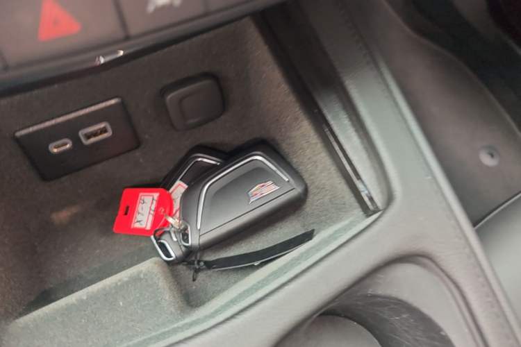 Used Cadillac XT4 2024 28T Two-Wheel-Drive Prestige Version Vehicle Key