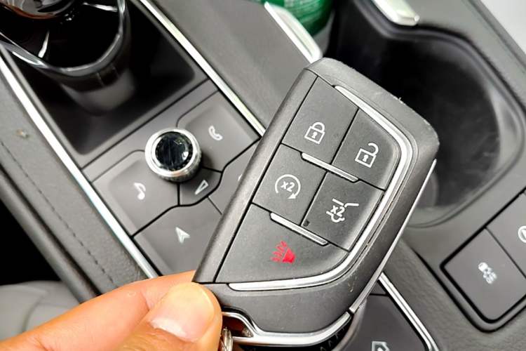 Used Cadillac XT4 2024 28T Two-Wheel-Drive Luxury Version Vehicle Key