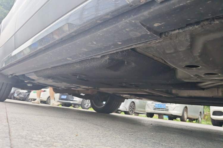 Used Cadillac XT4 2024 28T Two-Wheel-Drive Prestige Version Chassis Front Right