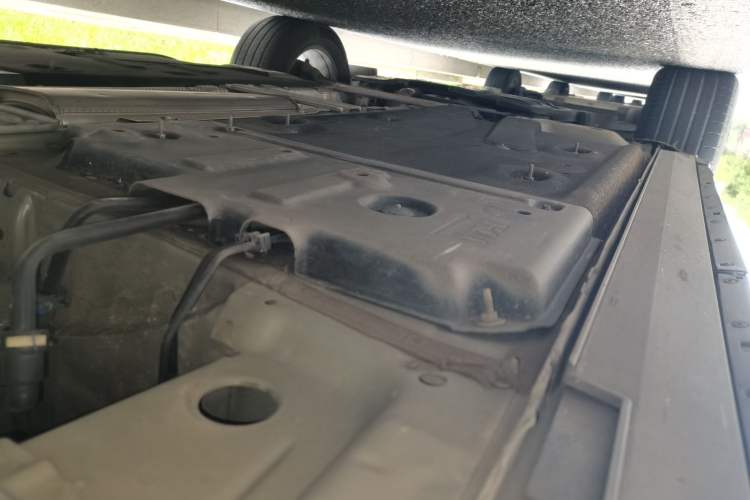 Used Cadillac XT4 2024 28T Two-Wheel-Drive Luxury Version Chassis Rear Left