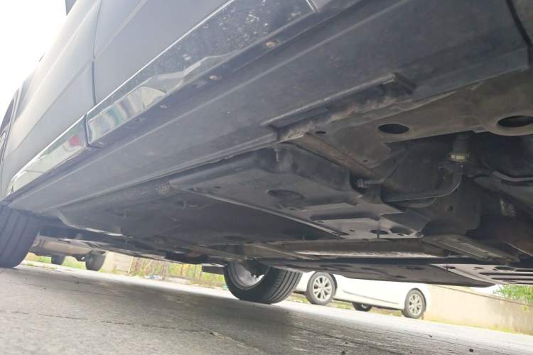 Used Cadillac XT4 2024 28T Two-Wheel-Drive Prestige Version Chassis Rear Left