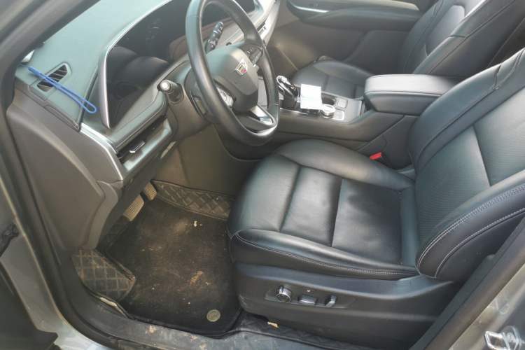 Used Cadillac XT4 2024 28T Two-Wheel-Drive Prestige Version Driver Seat