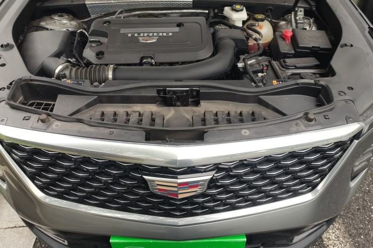 Used Cadillac XT4 2024 28T Two-Wheel-Drive Luxury Version Engine Bay