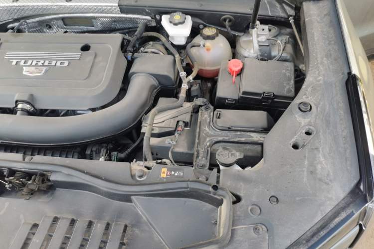 Used Cadillac XT4 2024 28T Two-Wheel-Drive Prestige Version Engine Bay Left