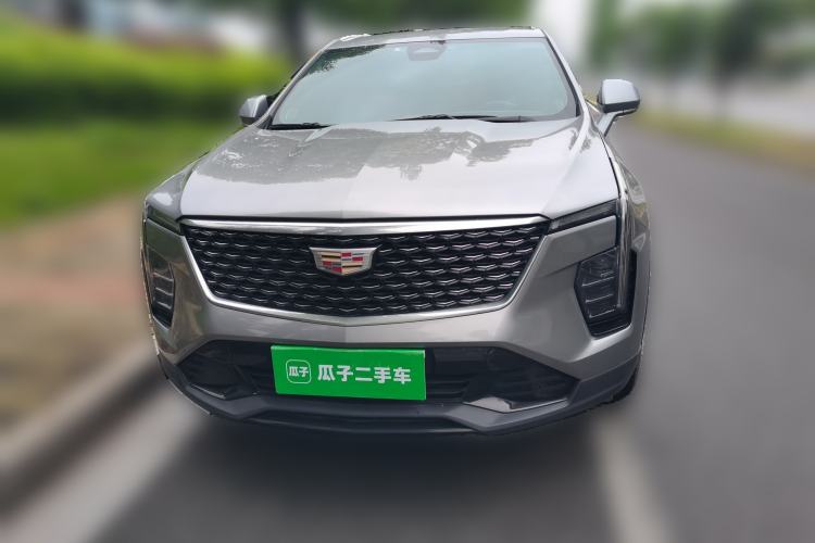 Used Cadillac XT4 2024 28T Two-Wheel-Drive Luxury Version Front