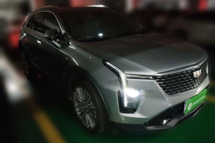 Used Cadillac XT4 2024 28T Two-Wheel-Drive Prestige Version Front Right 45 Deg