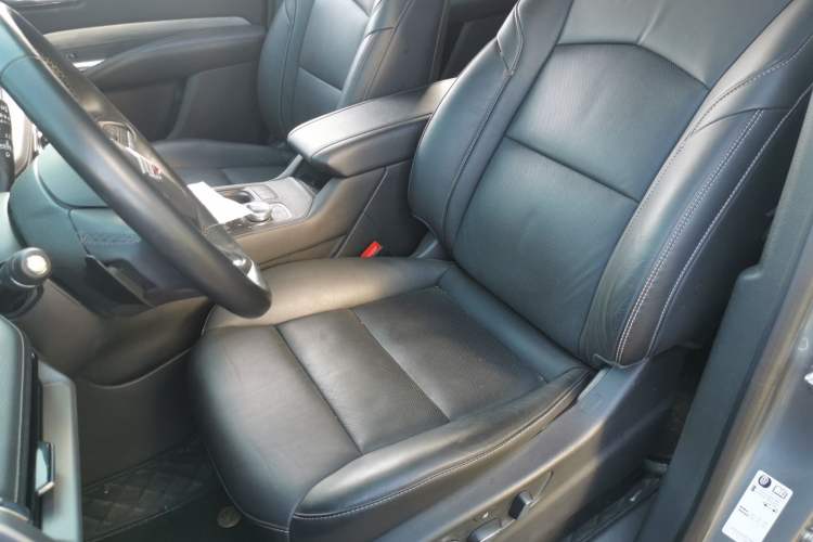 Used Cadillac XT4 2024 28T Two-Wheel-Drive Prestige Version Left Front Seat