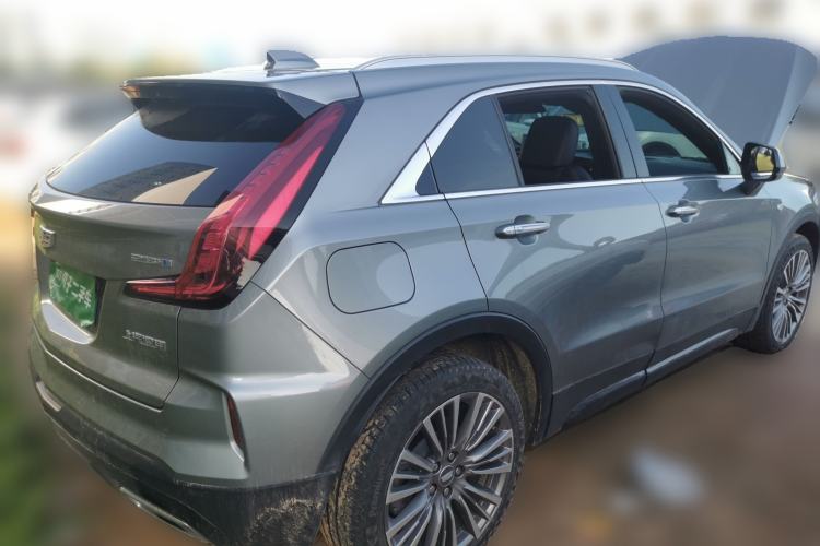 Used Cadillac XT4 2024 28T Two-Wheel-Drive Prestige Version Rear Right 45 Deg