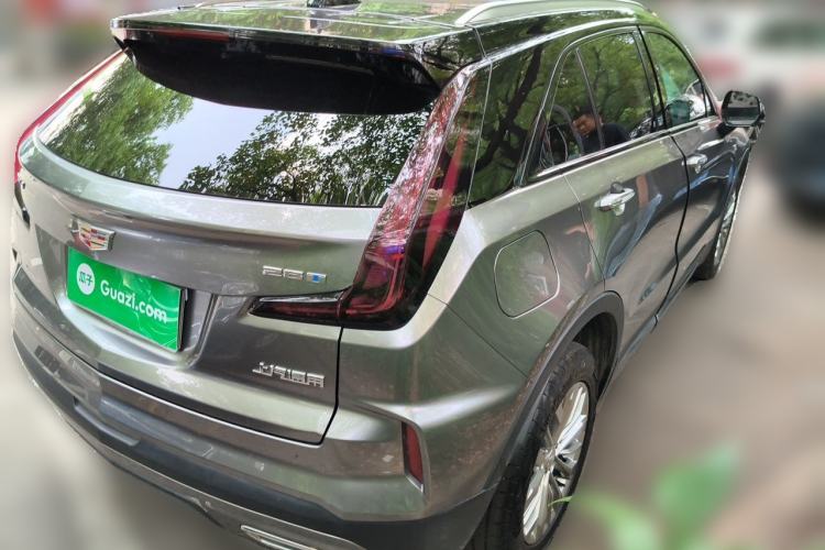Used Cadillac XT4 2024 28T Two-Wheel-Drive Luxury Version Rear Right 45 Deg
