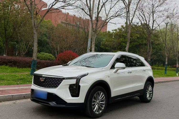 Used Cadillac XT4 2024 28T Two-Wheel-Drive Luxury Version Guazi used car, China used car export, Used car for sale, Used cars, Cheapest cars for sale