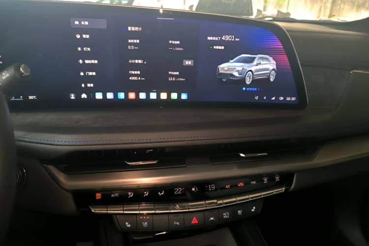 Used Cadillac XT4 2024 28T Two-Wheel-Drive Prestige Version Audio And AC Panel
