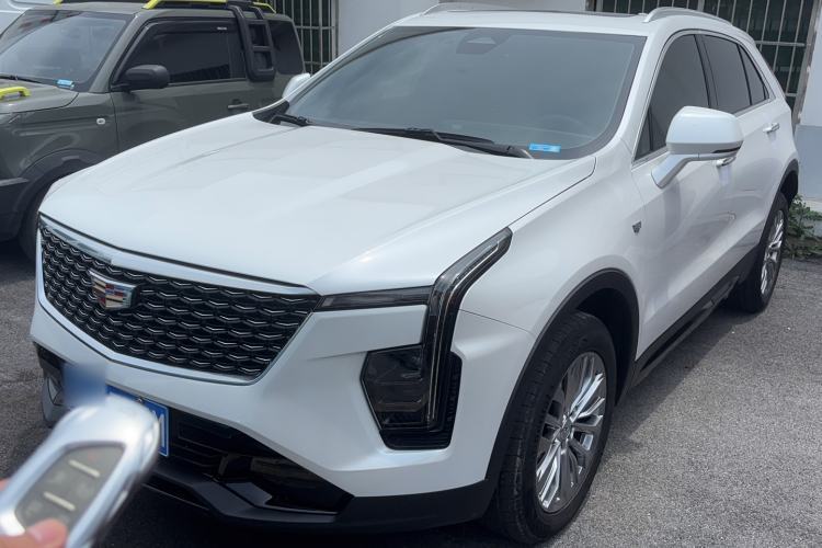 Used Cadillac XT4 2024 28T Two-Wheel-Drive Luxury Version Guazi used car, China used car export, Used car for sale, Used cars, Cheapest cars for sale
