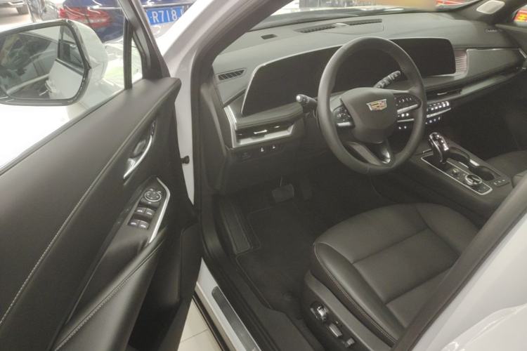 Used Cadillac XT4 2024 Facelift 28T Two-Wheel-Drive Prestige Version Driver Seat