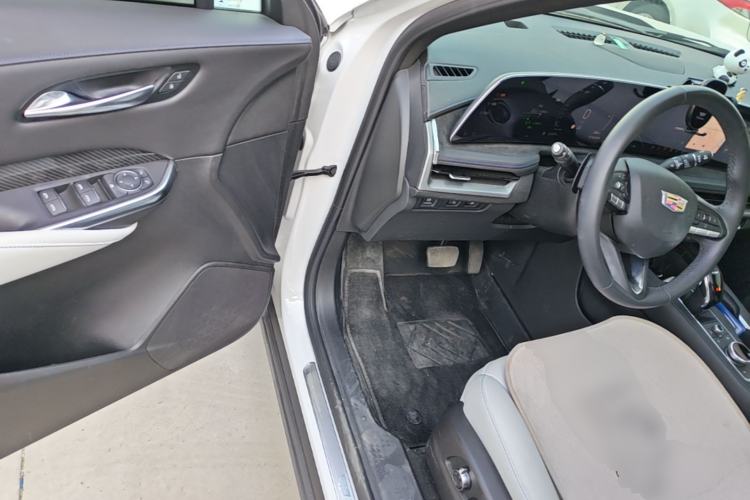 Used Cadillac XT4 2024 28T Two-Wheel-Drive Prestige Version Driver Seat