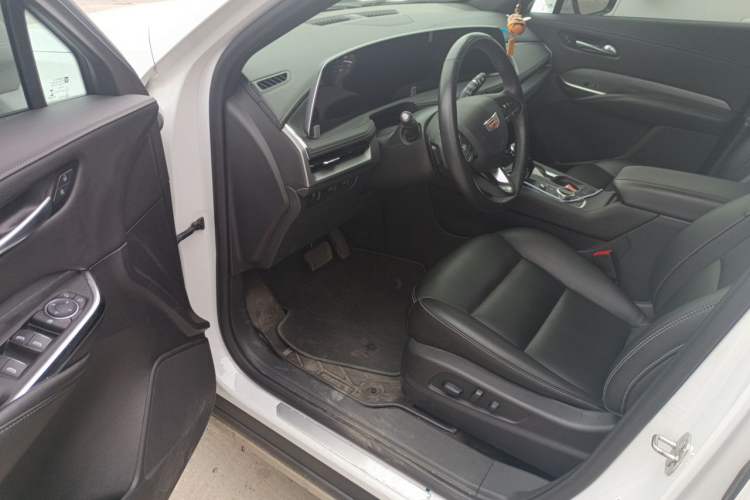 Used Cadillac XT4 2024 28T Two-Wheel-Drive Luxury Version Driver Seat