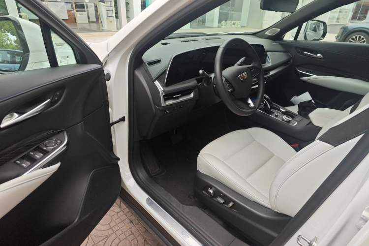 Used Cadillac XT4 2024 28T Two-Wheel-Drive Prestige Version Driver Seat