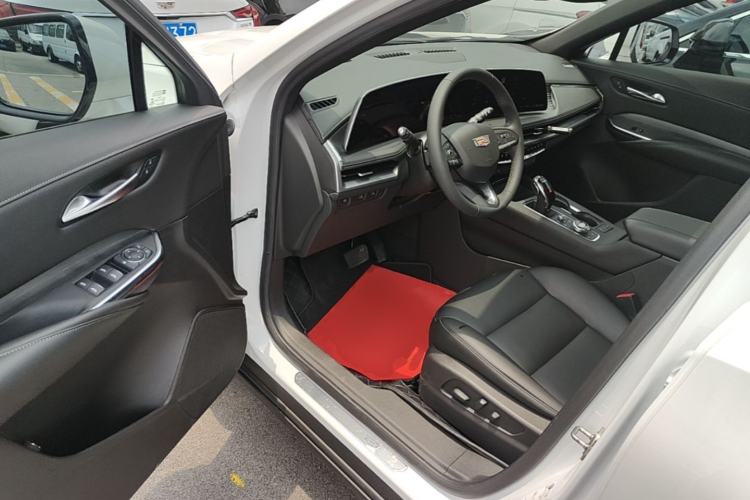 Used Cadillac XT4 2024 28T Two-Wheel-Drive Luxury Version Driver Seat